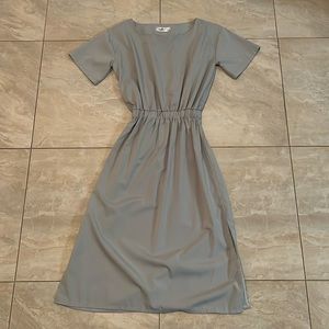 Elastic waist midi dress